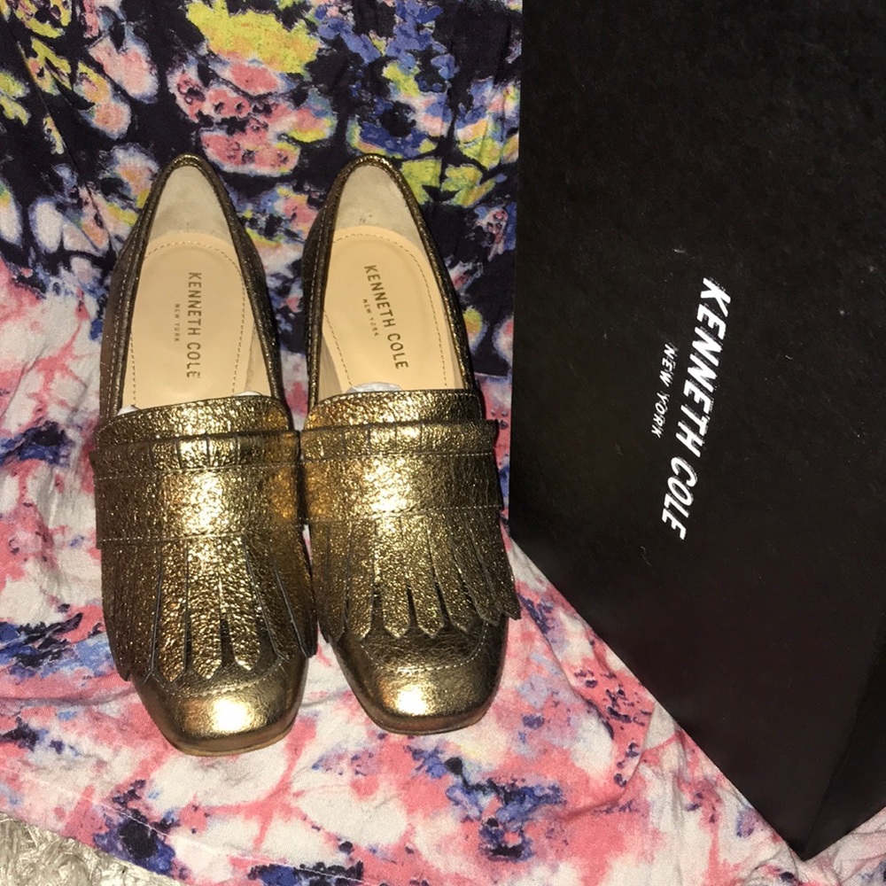 BNIB Kenneth Cole New York Macey Kiltie Gold Pump